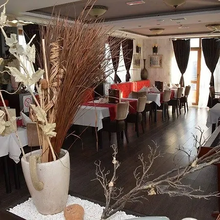 Apartman M1 Megi, Milmari