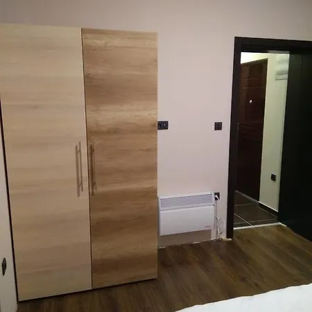 M1 Megi, Milmari Apartment *